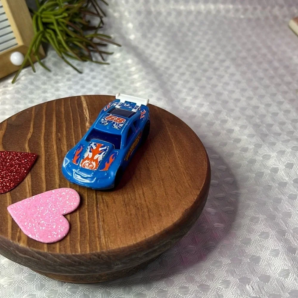 2013 Hot Wheels Plastic Blue Race Car, Made for McDonald's, Mattel Toy Vehicle.